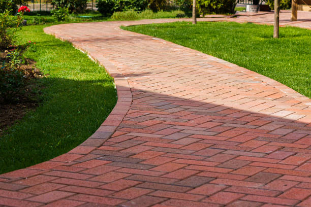 Best Driveway Pavers Contractor  in Como, WI